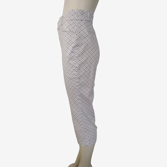 Gloria Vanderbilt Charlene White Gray Geometric Print Capri Pants Size 6 - Picture 4 of 13